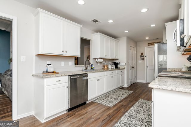 611 Broderick Circle, Warner Robins, GA 31088