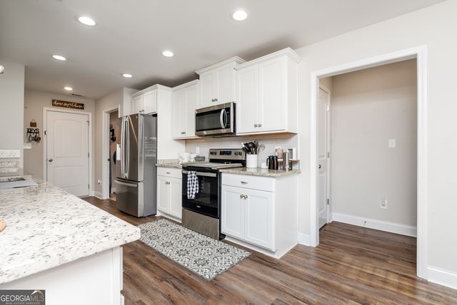 611 Broderick Circle, Warner Robins, GA 31088