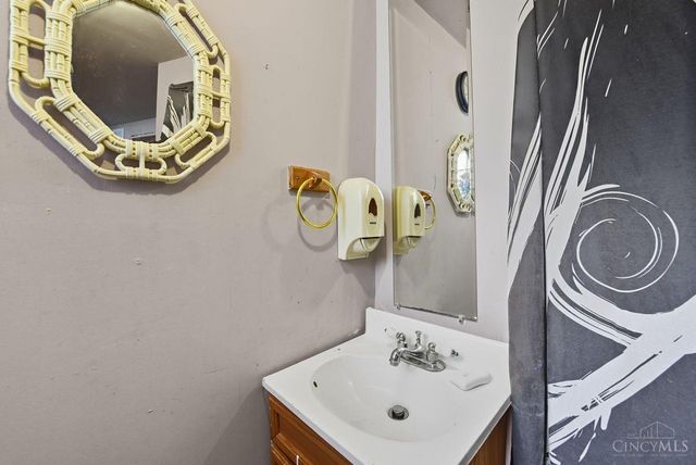 2656 Fenton Avenue, Cincinnati, OH 45211