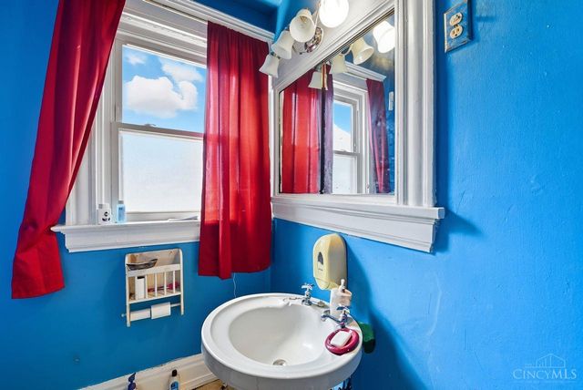 2656 Fenton Avenue, Cincinnati, OH 45211