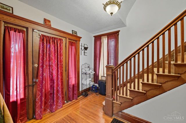 2656 Fenton Avenue, Cincinnati, OH 45211