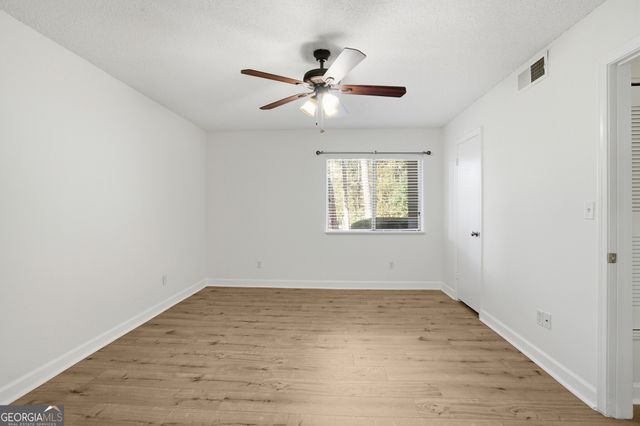 1512 Wingate Way, Atlanta, GA 30350
