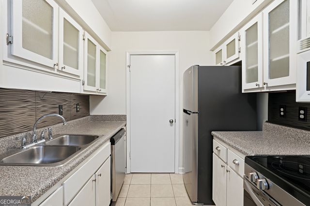 1512 Wingate Way, Atlanta, GA 30350