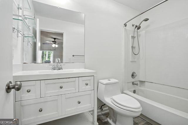 1512 Wingate Way, Atlanta, GA 30350