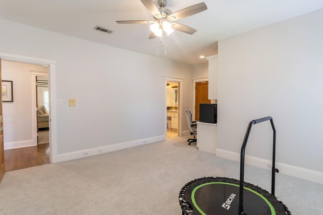 1301 Charlestown, Lake Charles, LA 70605