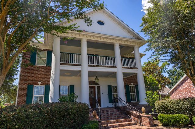 1301 Charlestown, Lake Charles, LA 70605