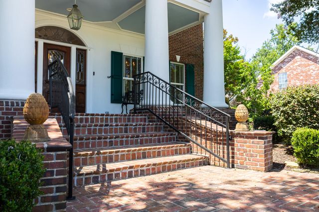 1301 Charlestown, Lake Charles, LA 70605