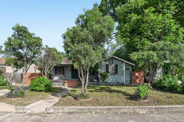 106 ROLLINS AVE, San Antonio, TX 78228