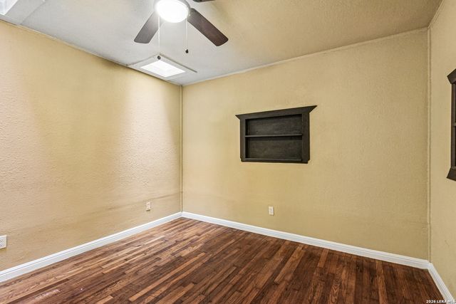 106 ROLLINS AVE, San Antonio, TX 78228