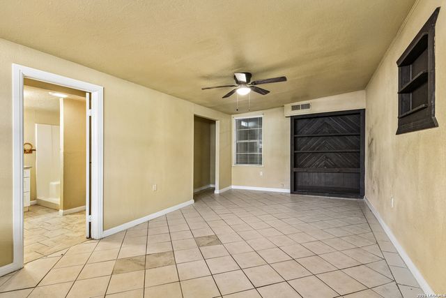 106 ROLLINS AVE, San Antonio, TX 78228