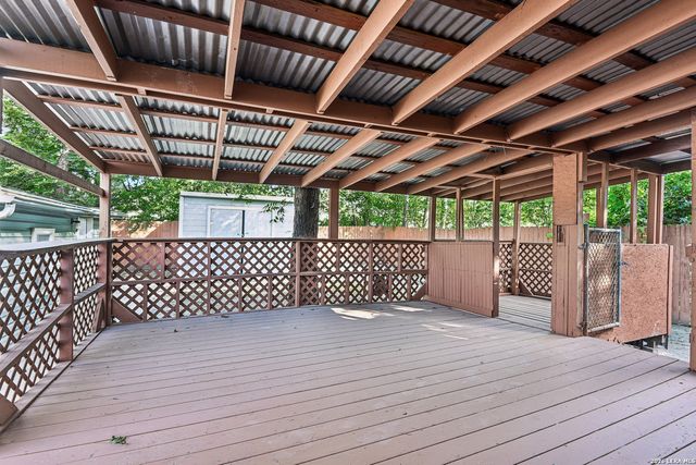 106 ROLLINS AVE, San Antonio, TX 78228