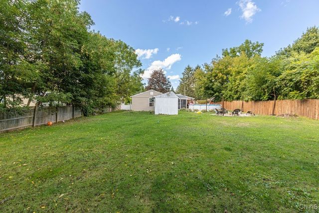 3086 High Road, Lysander, NY 13027