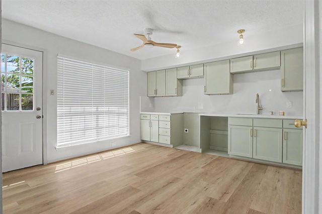 9423 Bollingbrook Drive, Houston, TX 77083