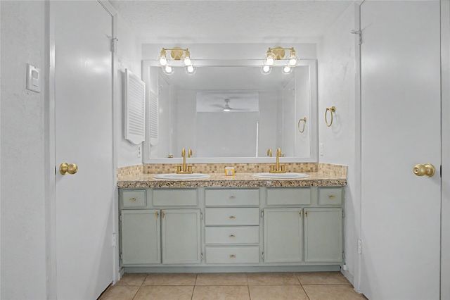 9423 Bollingbrook Drive, Houston, TX 77083