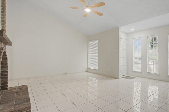 9423 Bollingbrook Drive, Houston, TX 77083