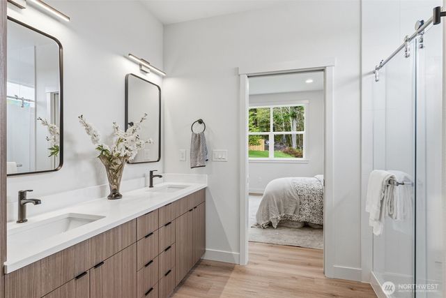 117 Red Hawk Drive, Castle Rock, WA 98611