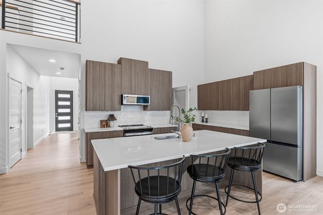 117 Red Hawk Drive, Castle Rock, WA 98611