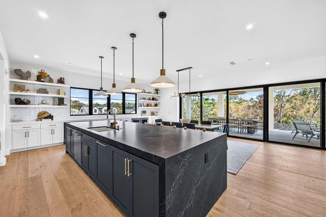 1376 Tennis Club Drive, Encinitas, CA 92024