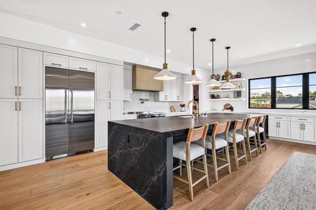 1376 Tennis Club Drive, Encinitas, CA 92024