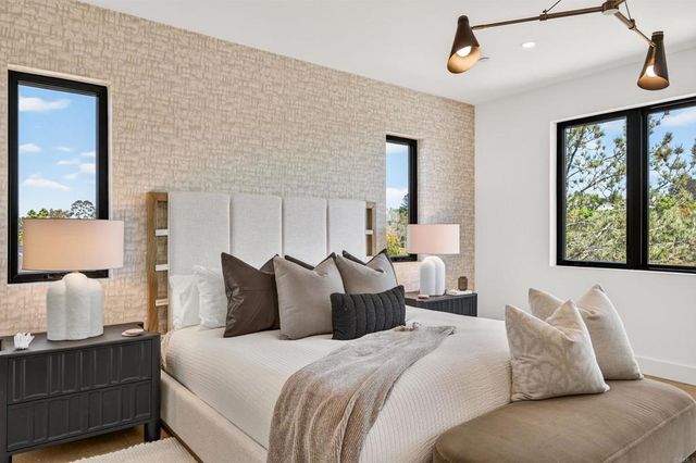 1376 Tennis Club Drive, Encinitas, CA 92024