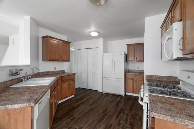 4626 Peebleshire Lane, Lafayette, IN 47909