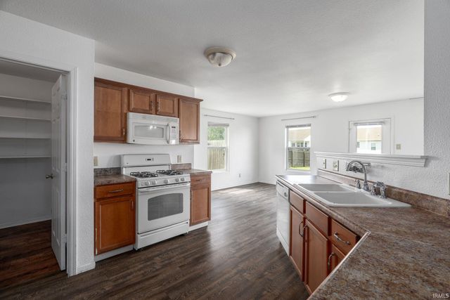 4626 Peebleshire Lane, Lafayette, IN 47909