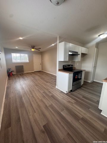 7110 Glen Ter Apt 2, San Antonio, TX 78239