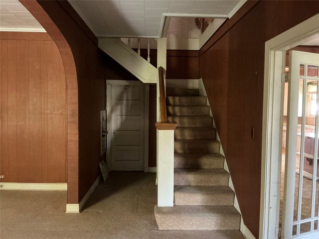 300 E Grand Avenue, Comanche, TX 76442