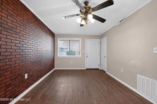 438 Queen Julianna Lane, Jackson, MS 39209