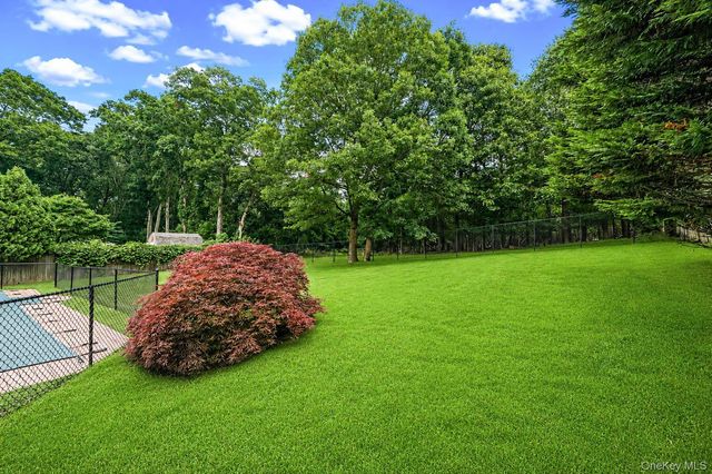 35 Scout Trail, Ridge, NY 11961