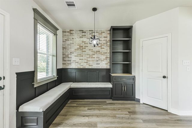 235 N Waterstone Drive, Montgomery, TX 77356