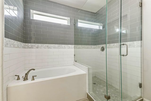 235 N Waterstone Drive, Montgomery, TX 77356