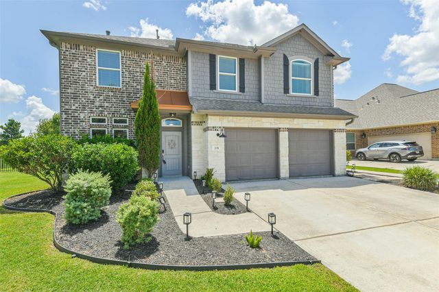 235 N Waterstone Drive, Montgomery, TX 77356