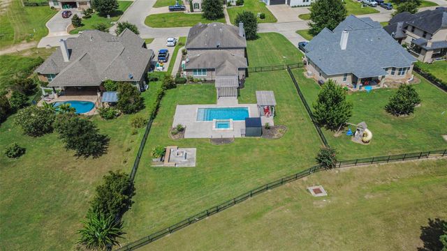 235 N Waterstone Drive, Montgomery, TX 77356