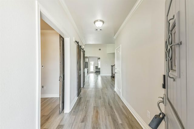 235 N Waterstone Drive, Montgomery, TX 77356