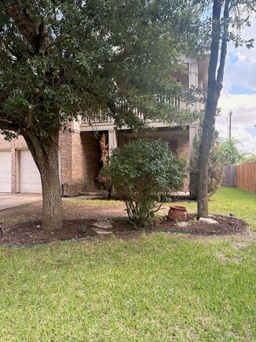 408 Mossy Rock DR, Hutto, TX 78634