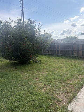 408 Mossy Rock DR, Hutto, TX 78634