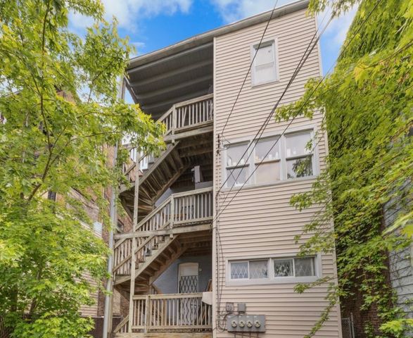 8222 S Maryland Avenue, Chicago, IL 60619