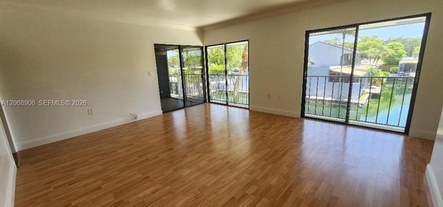 16504 Bridge End Road 16504, Miami Lakes, FL 33014
