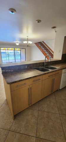 16504 Bridge End Road 16504, Miami Lakes, FL 33014