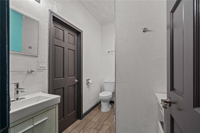 9414 Greenton Road, Odessa, MO 64076