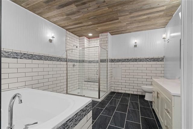 9414 Greenton Road, Odessa, MO 64076