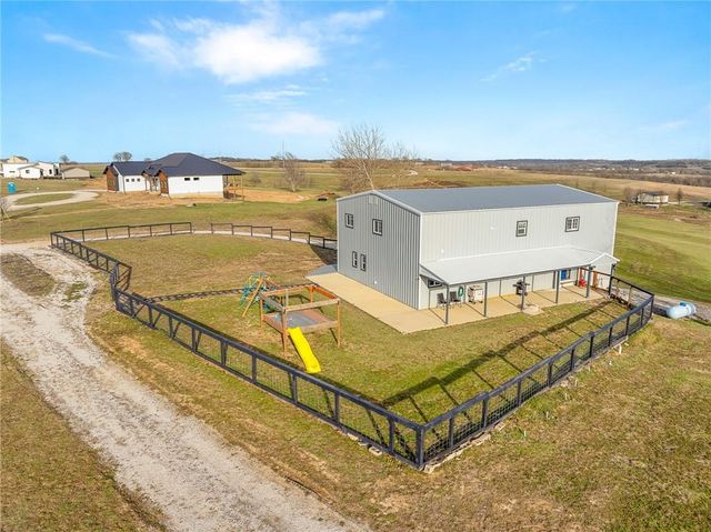 9414 Greenton Road, Odessa, MO 64076