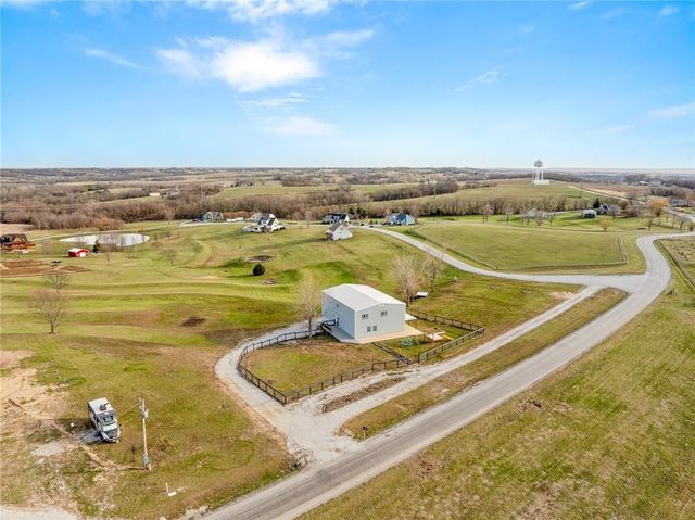 9414 Greenton Road, Odessa, MO 64076