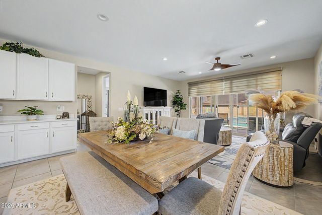 2092 E ESCONDIDO Place, Casa Grande, AZ 85122