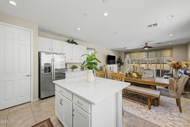 2092 E ESCONDIDO Place, Casa Grande, AZ 85122