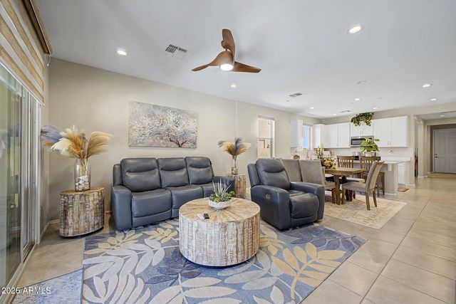 2092 E ESCONDIDO Place, Casa Grande, AZ 85122