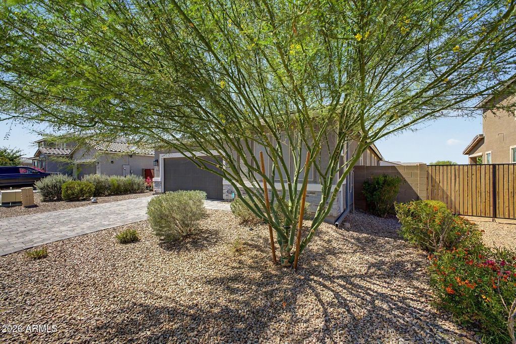 2092 E ESCONDIDO Place, Casa Grande, AZ 85122 — photo 3