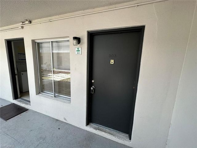1830 Maravilla AVE 303, Fort Myers, FL 33901