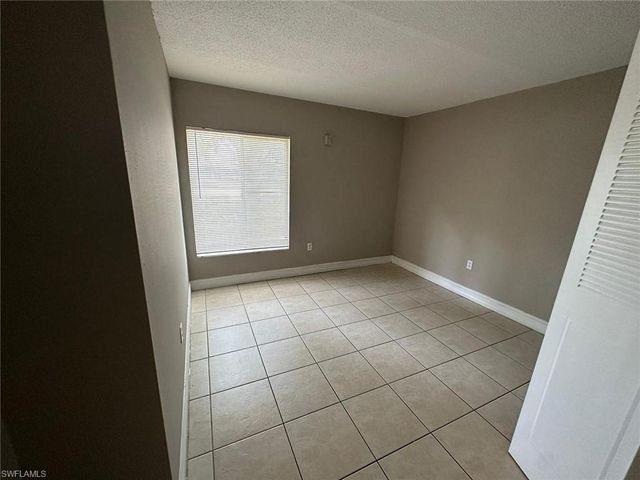 1830 Maravilla AVE 303, Fort Myers, FL 33901